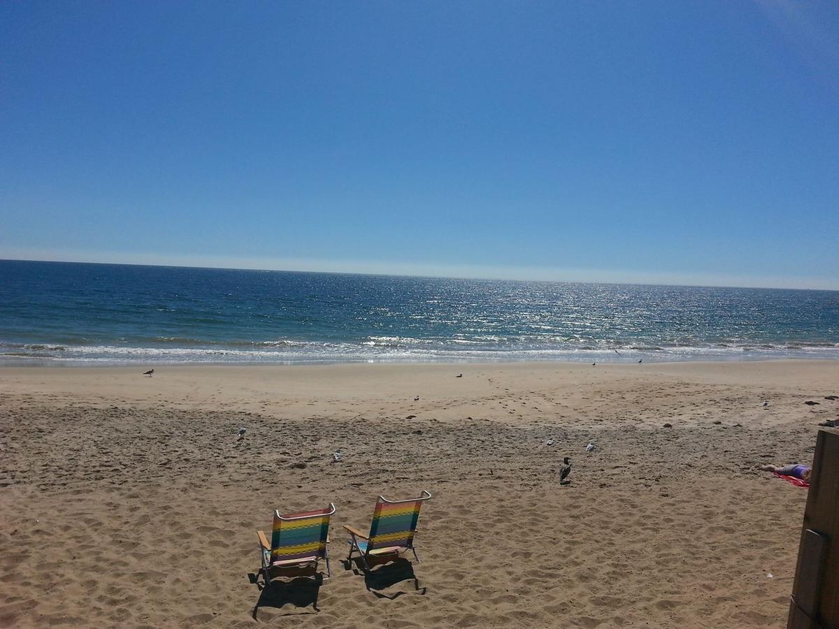 Sandcastle Beachfront Inn 韦斯特利 外观 照片